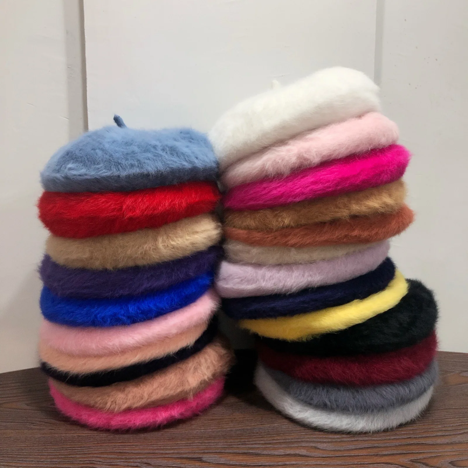 12 цвята, мека дамски зимни елегантна многоцветен шапка с кроличьим кожа, Lapin, газетчик, шапка-барета, шапка Изображение 0